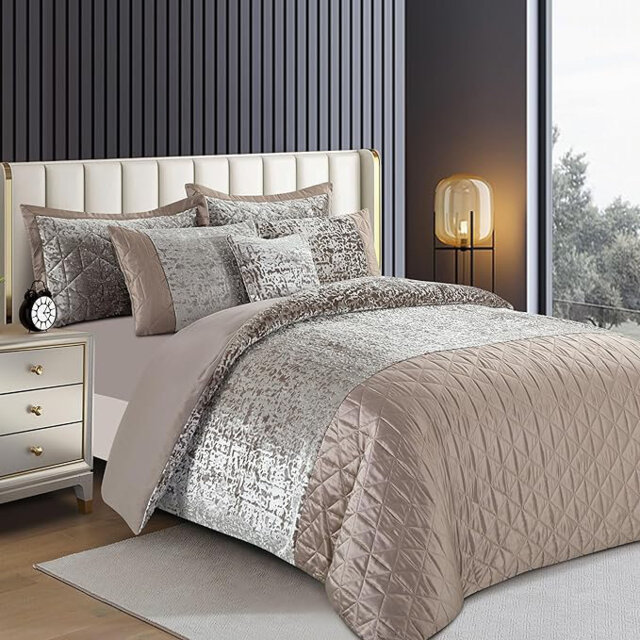 Aerith Solid Colour Duvet Cover Set with Pillowcases Included