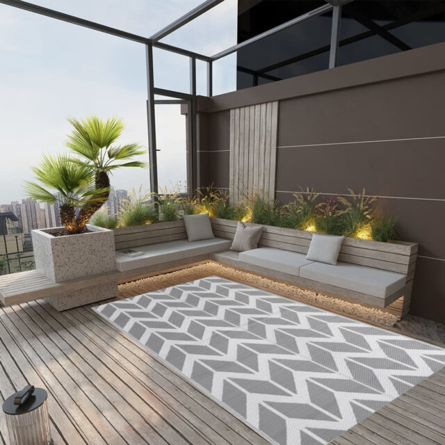 Norden Home Grey/White Indoor/Outdoor Rug