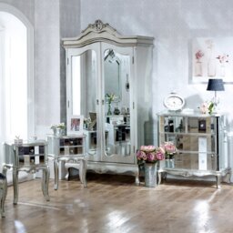 Loyd 4 Piece Bedroom Set