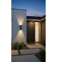 Hampton Wall Light