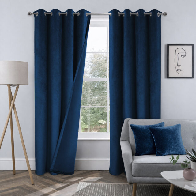 Crushed Velvet Eyelet Curtains with Matching Cushion Covers – Luxury Room Darkening Drapes Set