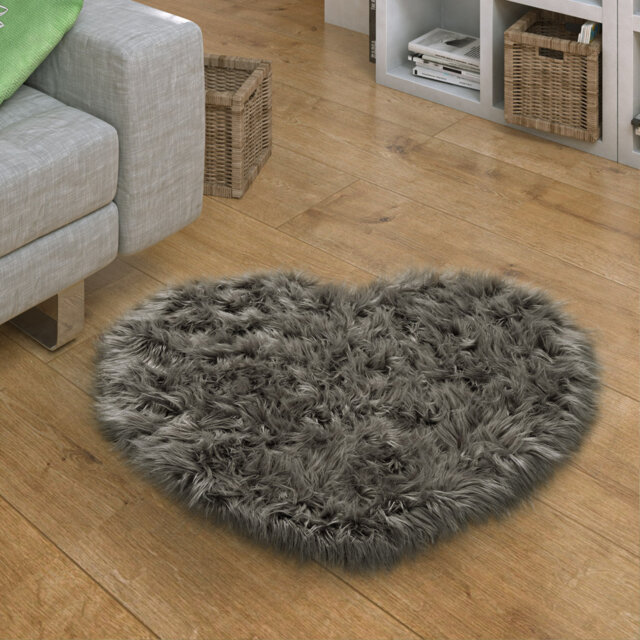 Brundage Heart Hand Tufted Grey/Black Rug