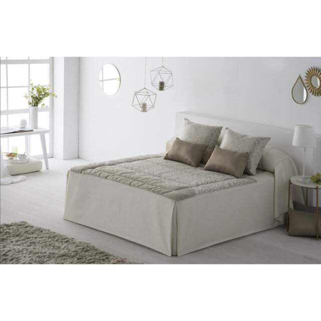 Mary Polyester No Pattern Bedspread