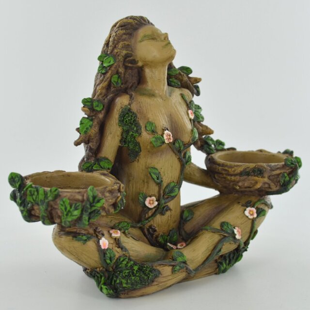 Latona Figurines & Sculptures