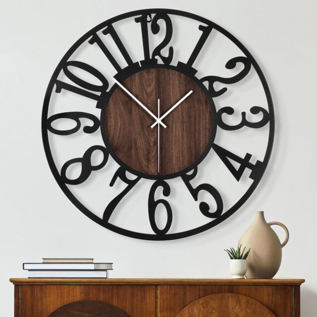 Analydia Metal Wall Clock