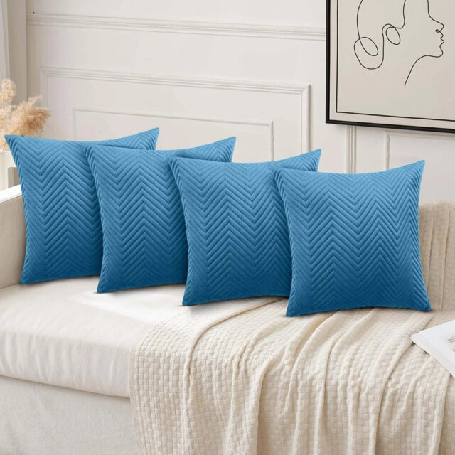 Luxury Chevron Embossed Quilted Pattern Velvet Cushion Cover Set (4-Pack) - Soft Throw Cushion Cover for Home Décor