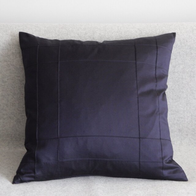 Stuyvesant Square Throw Cushion