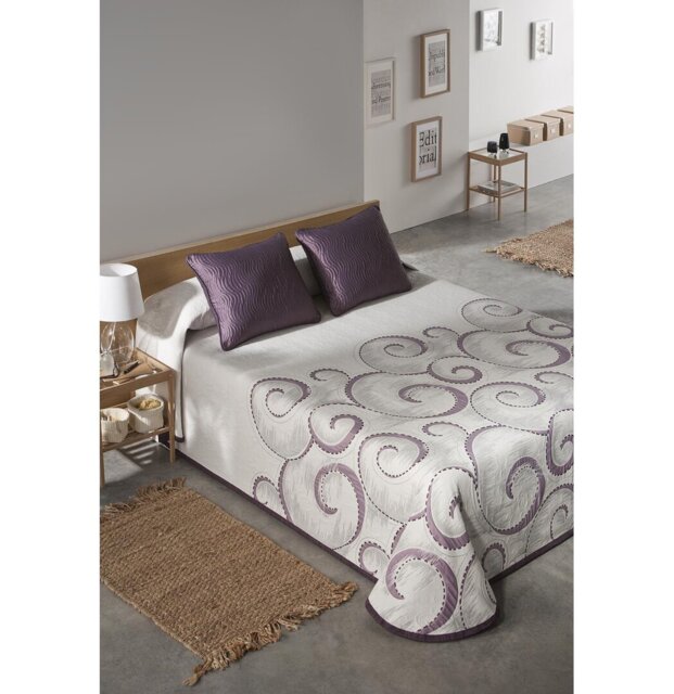 Paityn Polyester Paisley Bedspread