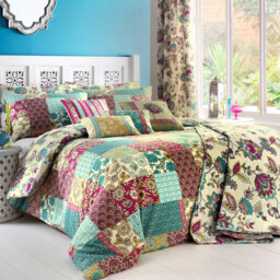 Marinelli Floral Duvet Cover Set with Pillowcases Included