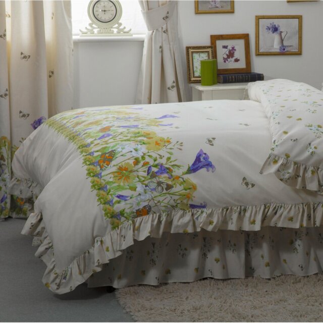 Bluebell Meadow Ivory/Green 150 TC Duvet Cover