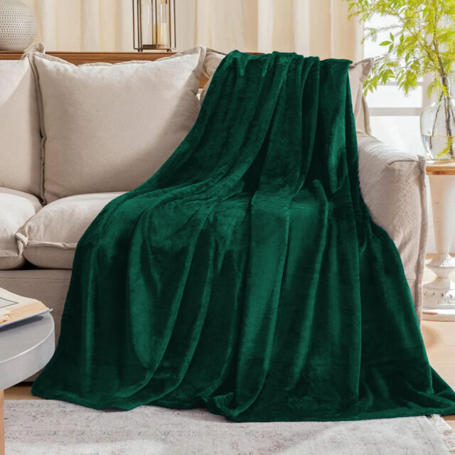Faux Fur Reversible Fleece Throw Blanket – Soft & Cozy