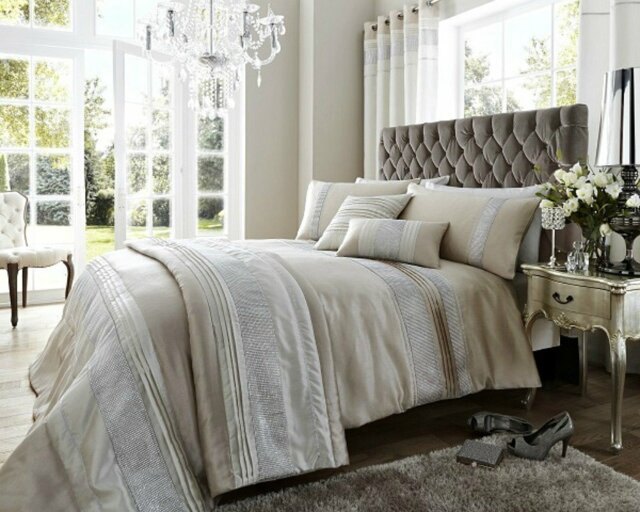 Dallas Striped Duvet Cover with Pillowcases Included