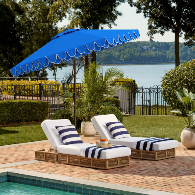 Outdoor Uv Resistant Elegant Valance Manual Tilt Umbrella