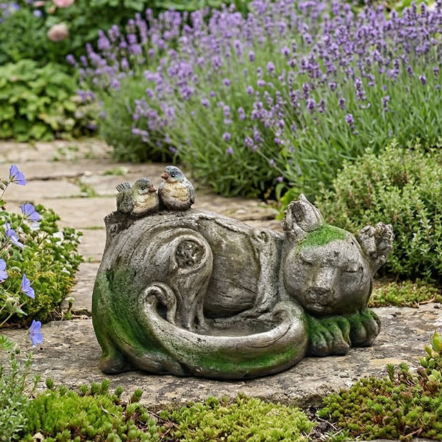 Sommers Animals Weather Resistant Plastic Garden Statue