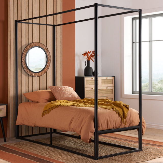 Danilo Canopy Bed