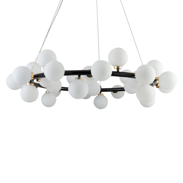 Eveland 30-Light Wagon Wheel Chandelier