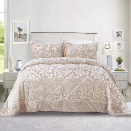 Bedspread with Pillow Shams Included