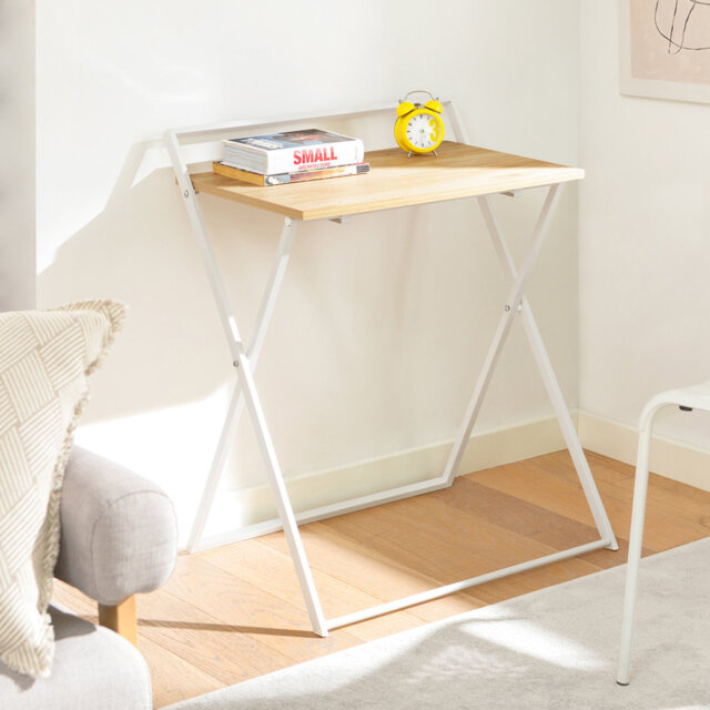 Computer desk