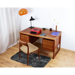 Nhyla Chair Mat