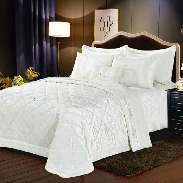Stodghill Velvet Solid Colour Bedspread