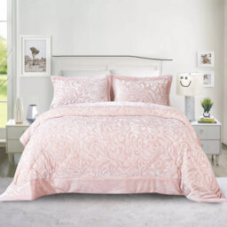 Bedspread with Pillow Shams Included