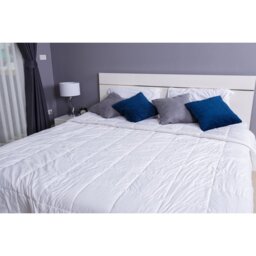 UK Single - DE 135 X 200 Cm Down Comforter