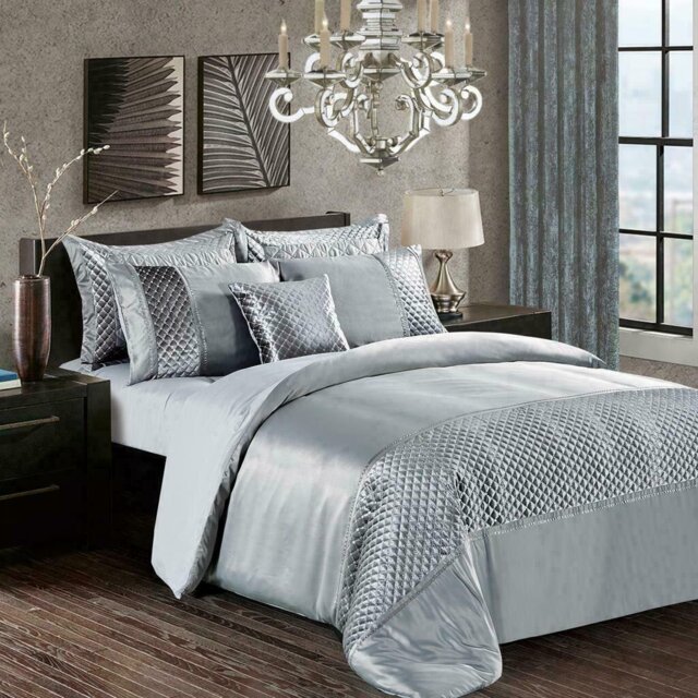 Calla Velvet Floral Duvet Cover Set with Pillowcases Included