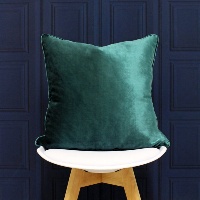 Naperville Square Cushion