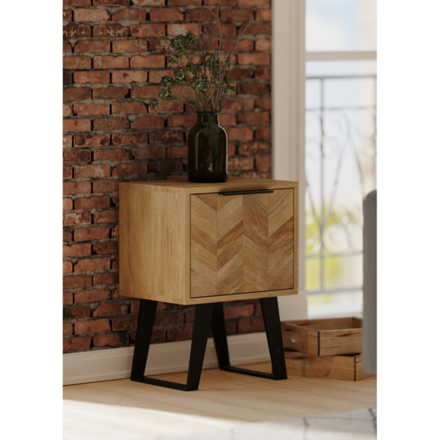 Agra Trestle End Table
