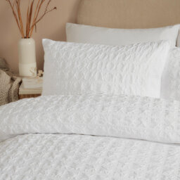 Polyester Geometric Duvet Cover Set with Pillowcases Included