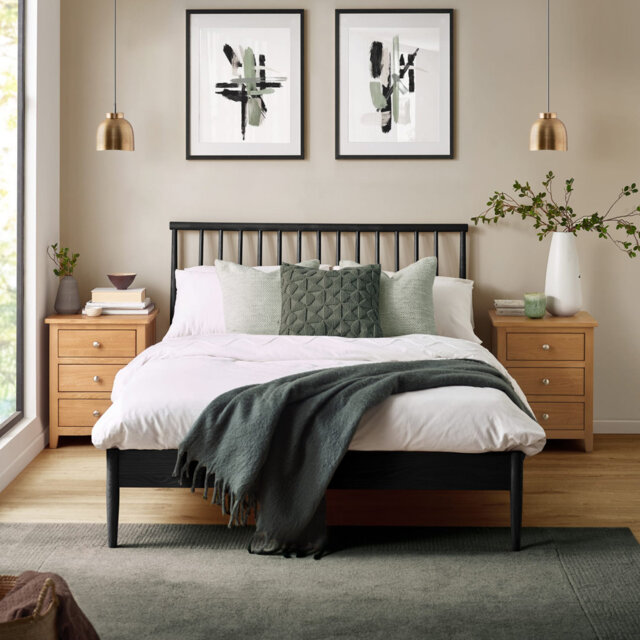 Oak Spindle Bed