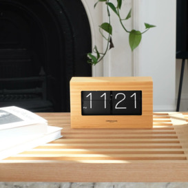 Stor Table Clock