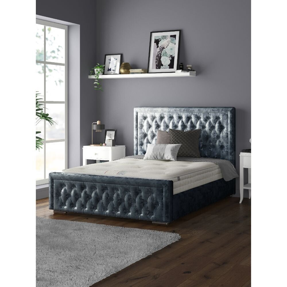Oneybrook Tufted Upholstered Sleigh Bed