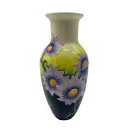 Lilac Daisy 8 Inch Vase