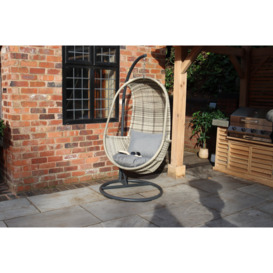 WENTWORTH Hanging pod 3mm round weave including cushions
