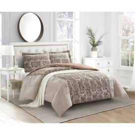 Clintonville Bedspread Set with a pillow