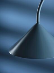 Portable Outdoor LED Table Lamp Grasp, Dimmable - thumbnail 3