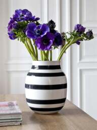 Handmade Ceramic Vase Omaggio, H 20 cm - thumbnail 2