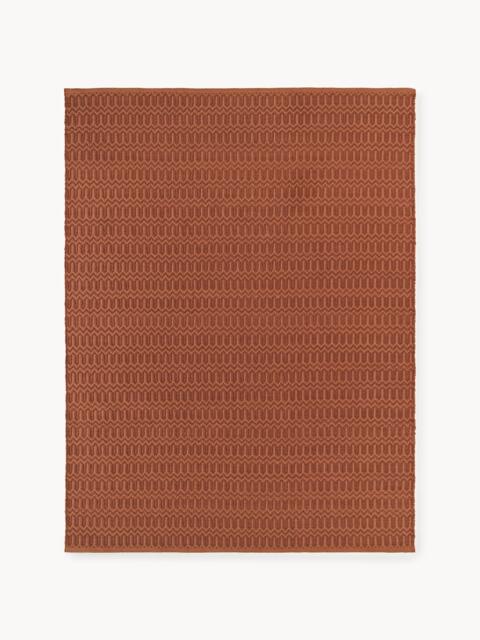 Hand-Woven Indoor & Outdoor Rug Rune with Geometric Pattern