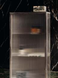 Wall-Mounted Display Cabinet Haze - thumbnail 3