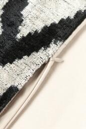 Silk Velvet Cushion Cover Velvety with Zigzag Pattern - thumbnail 6
