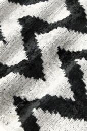 Silk Velvet Cushion Cover Velvety with Zigzag Pattern - thumbnail 5
