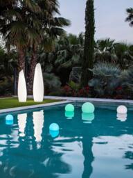 Floating Solar LED Garden Light Buly with Colour Change and Remote Control, Dimmable - thumbnail 2