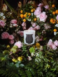 Handmade Scented Candle Rose Poivrée (Amber, Palmarosa, Rose) - thumbnail 2