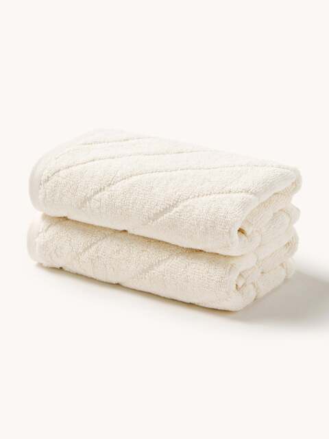 Towel Rani, in various sizes - image 1