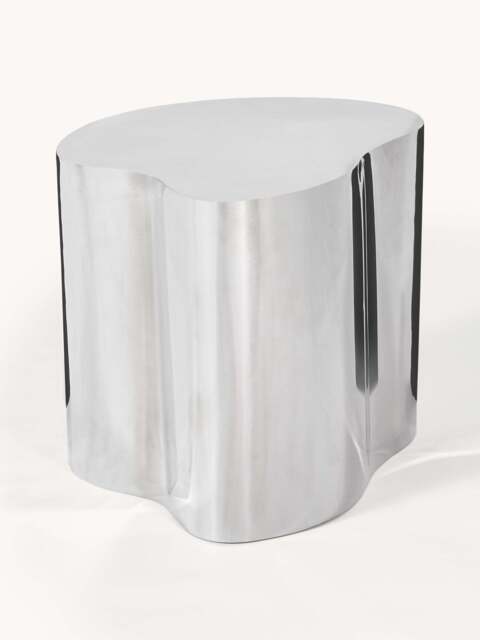 Metal Side Table Dale in Organic Shape - image 1