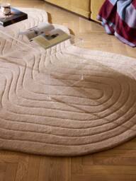 Organic-Shaped Hand-Tufted Wool Rug Aliza - thumbnail 7