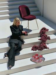 WESTWING x GUBI, Velvet Dining Chair Beetle by Delia Lachance - thumbnail 7
