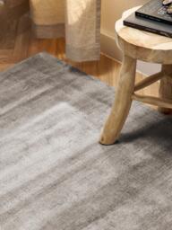 Hand-Woven Viscose Rug Jane - thumbnail 2