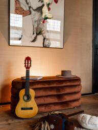 Velvet Upholstered Bench Alto - thumbnail 2